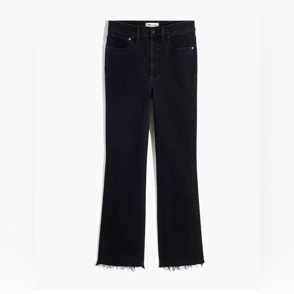 Cali Demi-Boot Jeans Curvy- Raw-Hem Edition